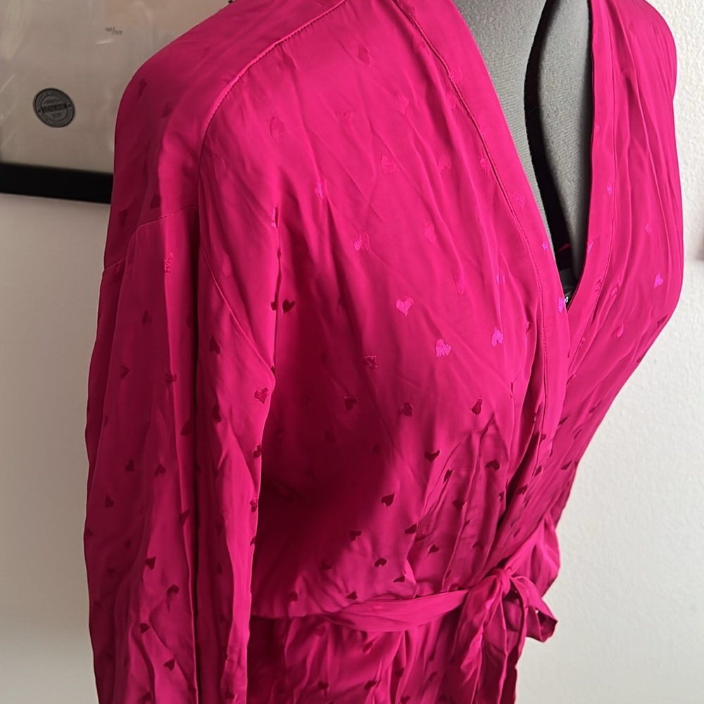 LSPACE Pink Heart Robe - Picture 2 of 13